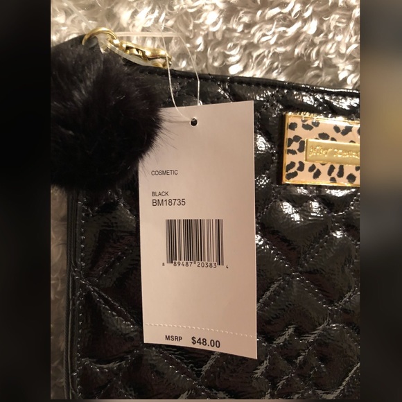 🆕Betsey Johnson Cosmetic / Wristlet / Clutch - Picture 3 of 8